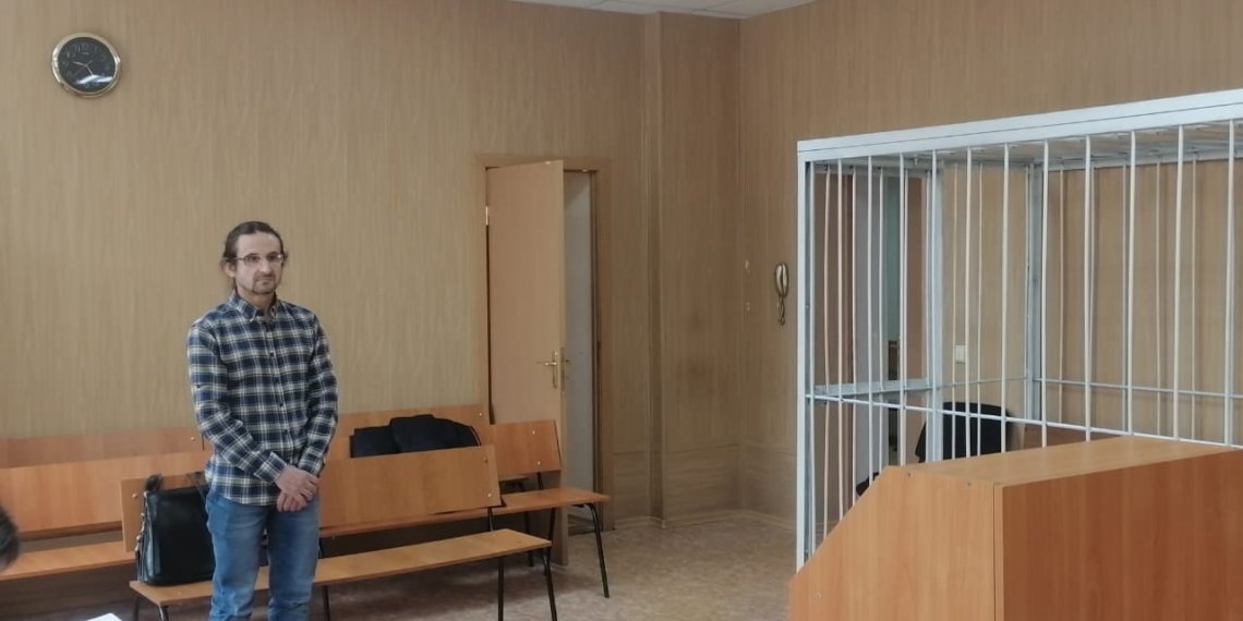 В Новосибирске суд начал рассматривать дело о гибели рабочего, на которого упал лоток теплотрассы