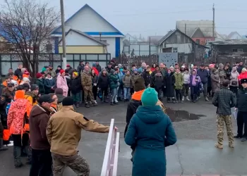 Новосибирские и омские волонтеры разыскивают пропавшего в Куйбышеве подростка
