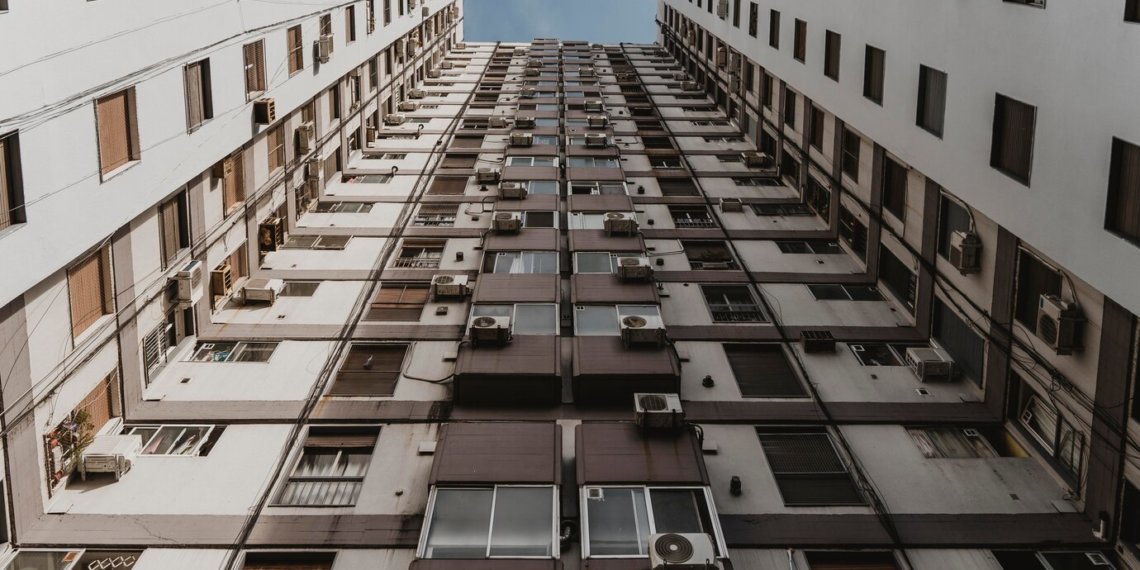 Новосибирск вошел в тройку лидеров регионов по вводу жилья