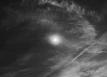 Ученый НГУ снял солнечное затмение в США