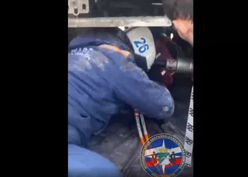 Грузовик весом 50 тонн сбил электровелосипедиста в Новосибирске