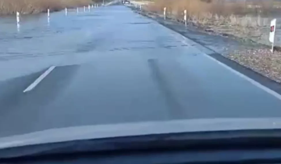 В Новосибирске перекрыли трассу, ведущую в Казахстан