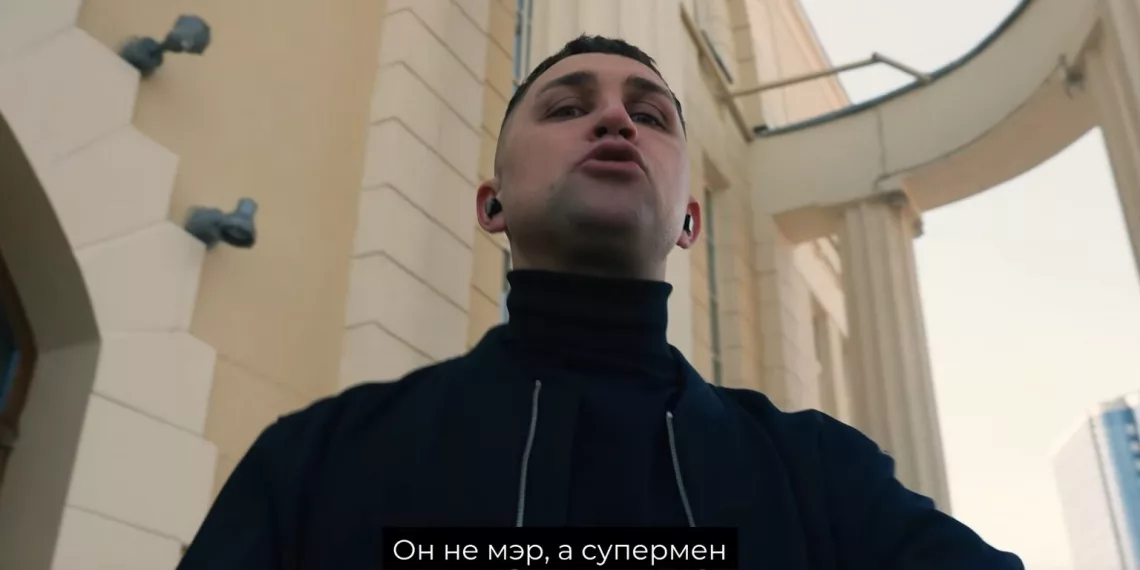 Кандидат в мэры Новосибирска зачитал рэп, в котором упомянул Локтя