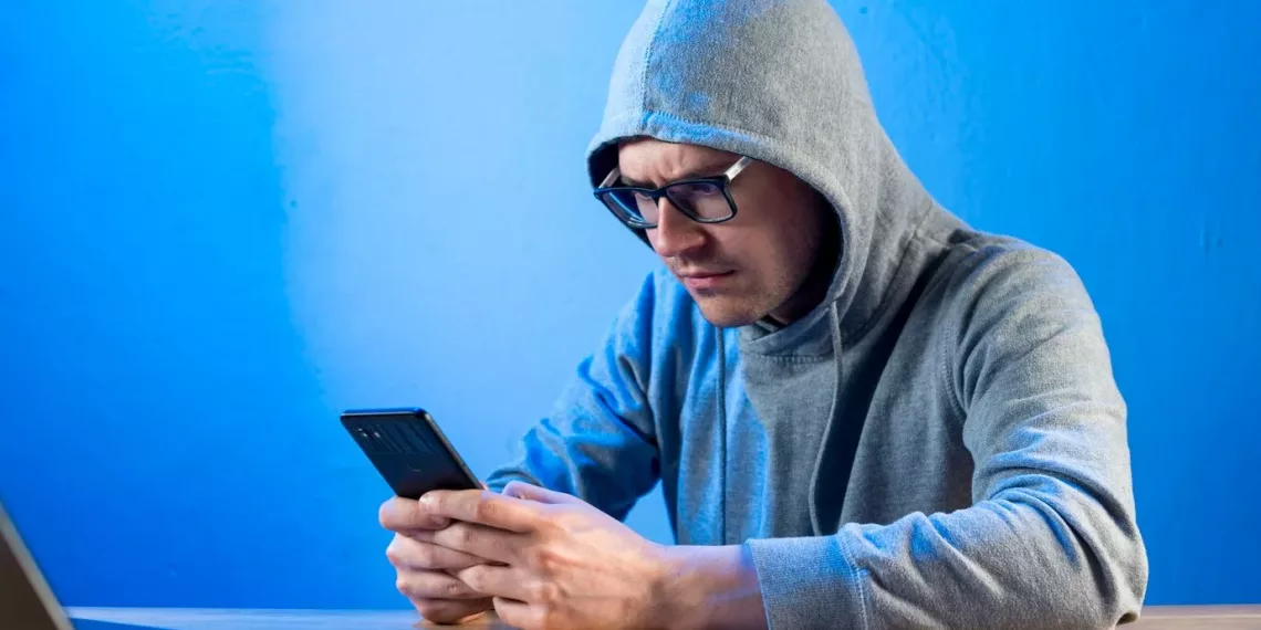 Новокузнечанин похитил около 350 тысяч рублей, «сдавая в аренду» жилье в Новосибирске