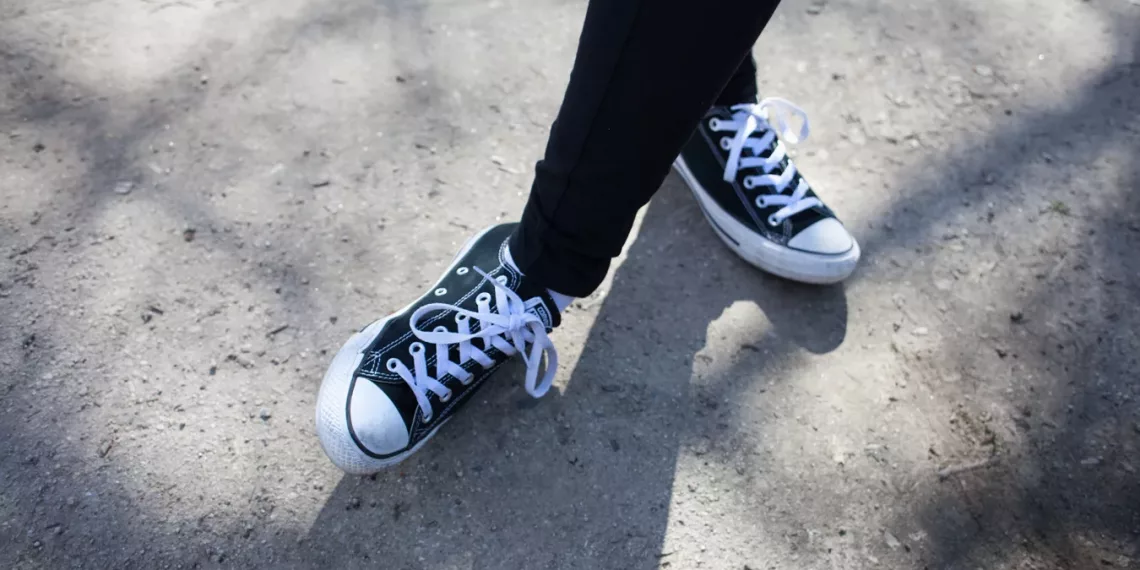 В Новосибирске 16-летняя мошенница похитила у пенсионеров 200 тысяч рублей