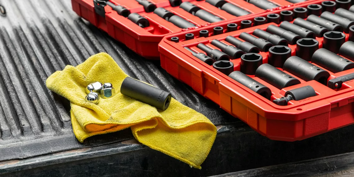 Власти Новосибирска планируют отремонтировать мост через Ипподромскую магистраль ближайшей осенью