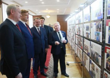 Региональный парламент: фотолетопись тридцатилетия