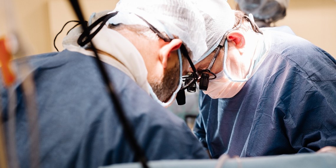 «Решил быстро похудеть со 112 кг»: новосибирские врачи спасли мужчину с массивным скоплением тромбов в легких