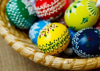 Группа ВТБ: спрос на яйца и продукты для выпечки вырос на 22% накануне Пасхи