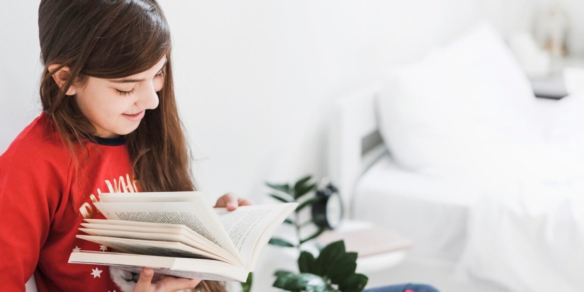 В Красноярском крае «Вредные советы» Остера потребовали убрать из продажи из-за картинок