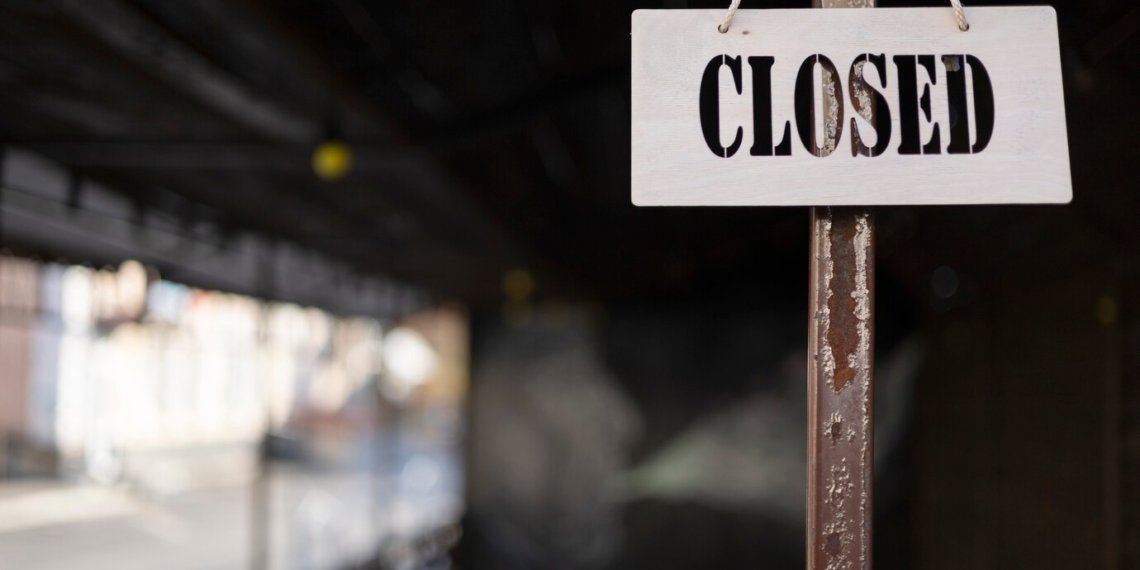 В Новосибирской области закрыли Малыгинский рынок, который работал возле кладбища