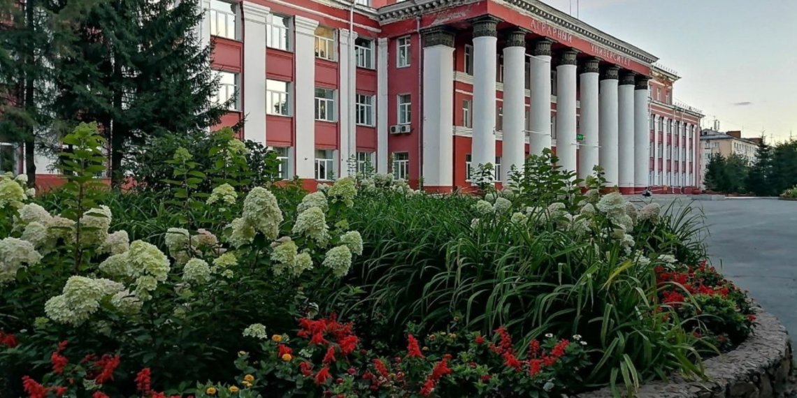 Новосибирцу грозит штраф до 50 тысяч рублей за запуск квадрокоптера рядом с НГАУ