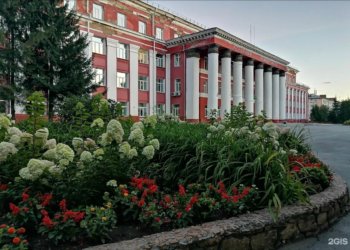 Новосибирцу грозит штраф до 50 тысяч рублей за запуск квадрокоптера рядом с НГАУ