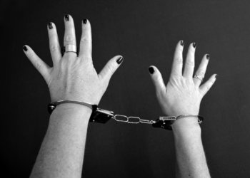 Сибирячку отправили в тюрьму за шпионаж в интересах иностранной спецслужбы