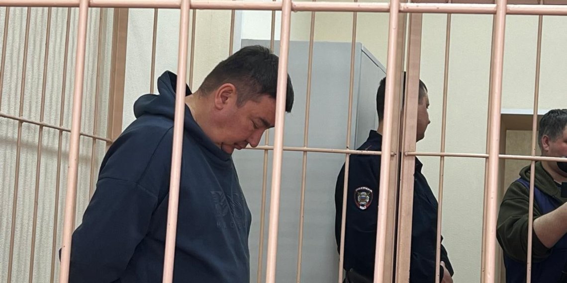 Экс-главе МУП САХ продлили арест в Новосибирске