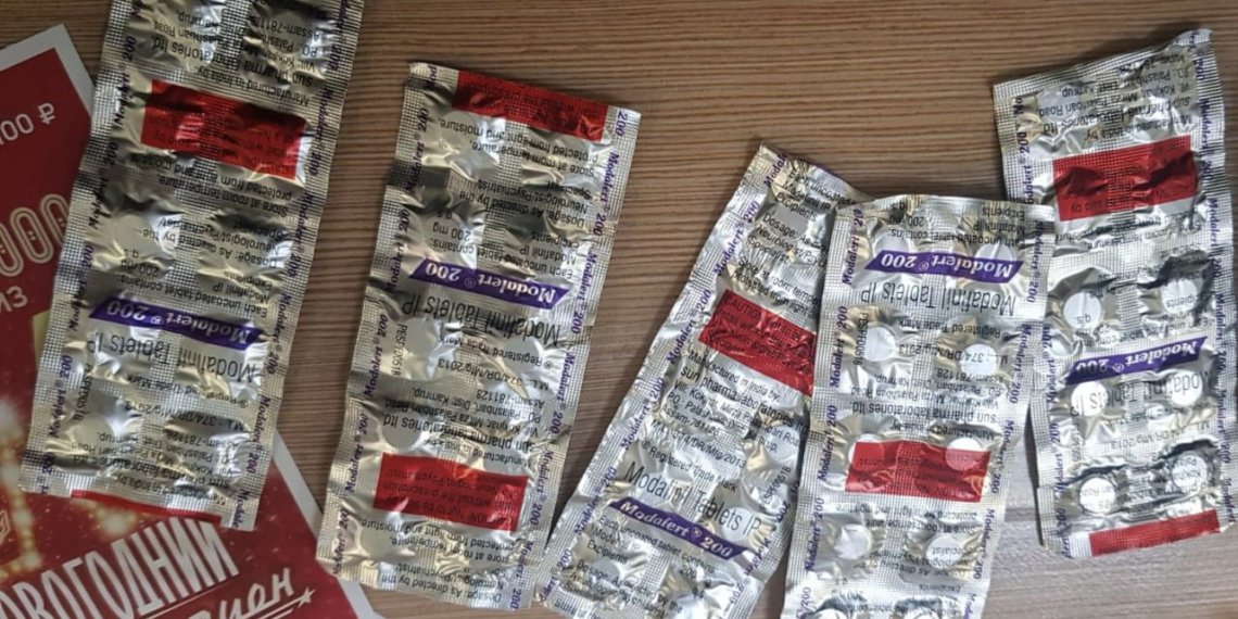 В Новосибирске трем подросткам предъявили обвинения по делу о сбыте крупной партии наркотиков