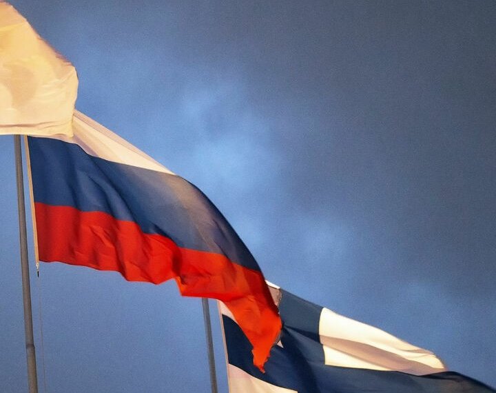 Финляндия заявила о возможном частичном открытии границы с Россией