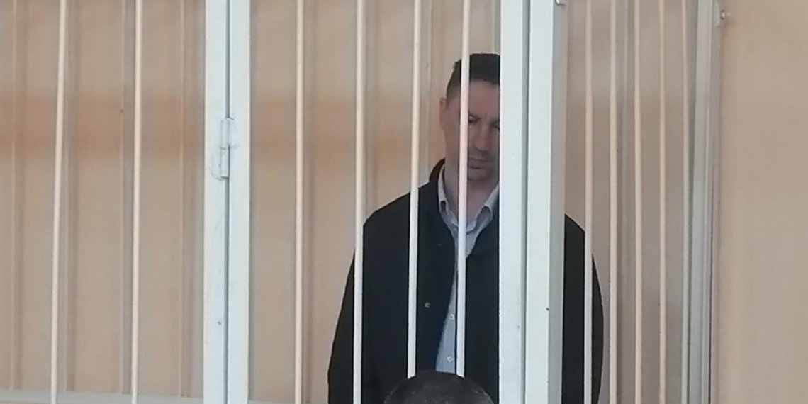 В Новосибирске суд избрал меру пресечения сотруднику ГИБДД, который получал взятки от автошколы