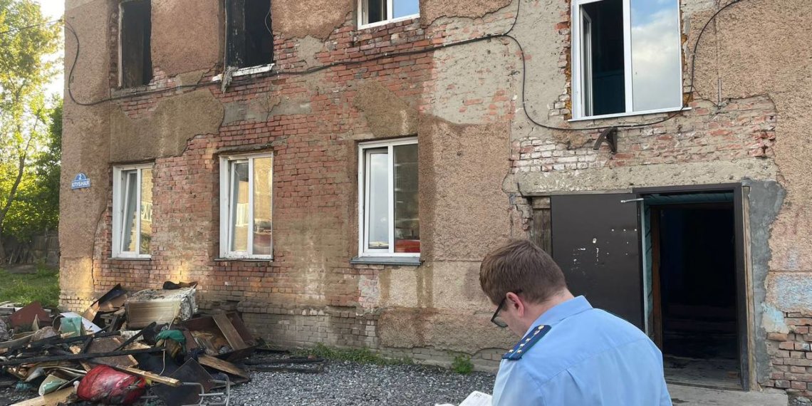 Погибли двое детей: прокуратура дала подробности пожара в селе Новосибирской области