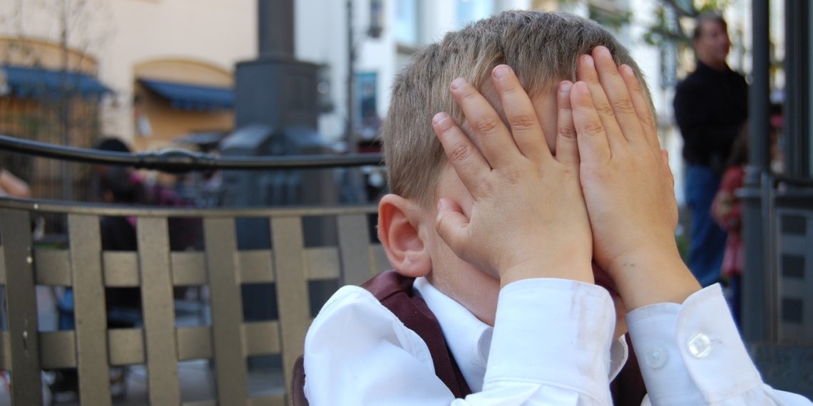 Правоохранители заинтересовались подростком, который ударил семилетнего мальчика электрошокером в Новосибирске