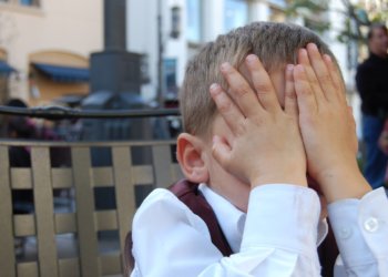 Правоохранители заинтересовались подростком, который ударил семилетнего мальчика электрошокером в Новосибирске