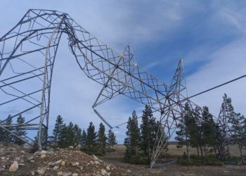 Ураганный ветер «скрутил» три опоры ЛЭП в Бурятии