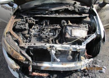 Сибиряк сжег авто соседа из ревности к девушке