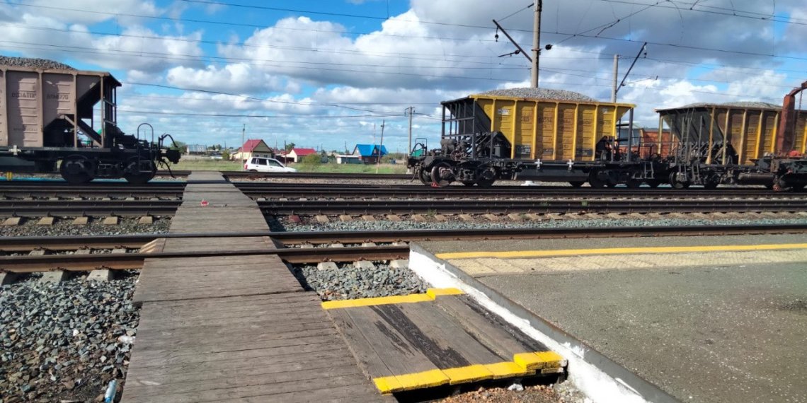 Поезд лишил ног жительницу Новосибирской области