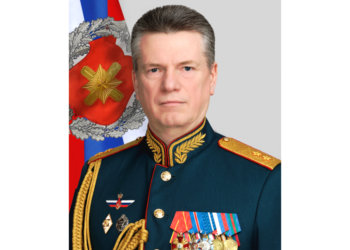 Начальника главного управления кадров Минобороны РФ Юрия Кузнецова задержали