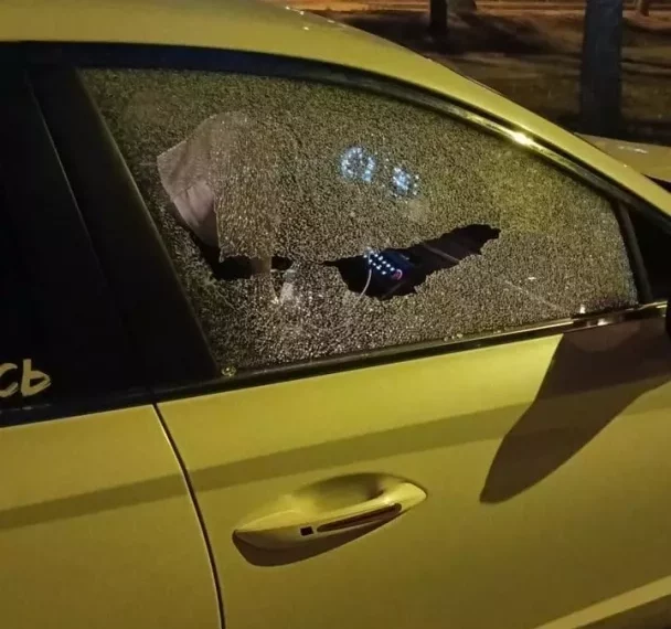 В Новосибирске неизвестные расстреляли автомобиль