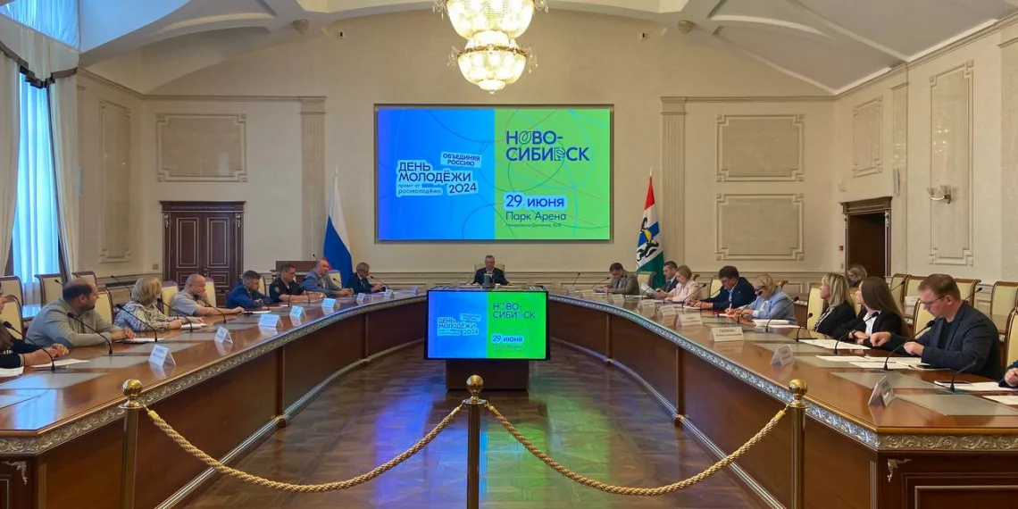 «Аллея возможностей» и встречи с участниками СВО ждут юных жителей региона в День молодежи