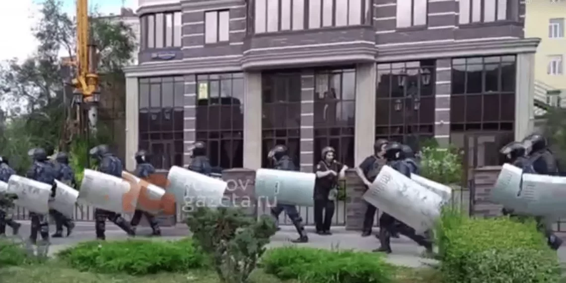 В Ростове-на-Дону заключенные СИЗО устроили захват сотрудников