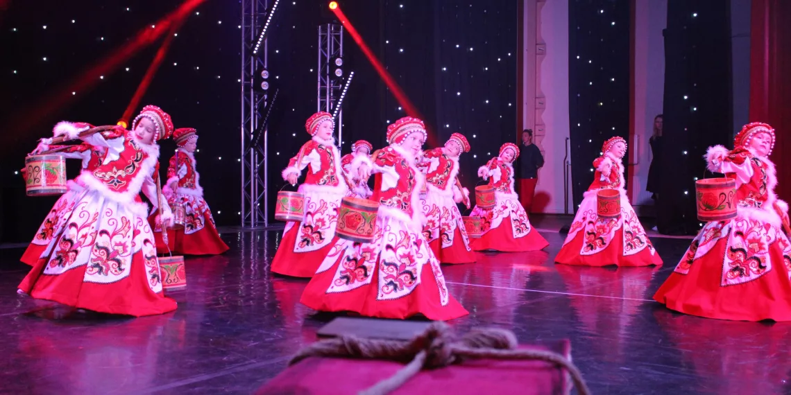 «Балет Сибири «Калина» с плясками и задором отметил 30-летие в Новосибирске