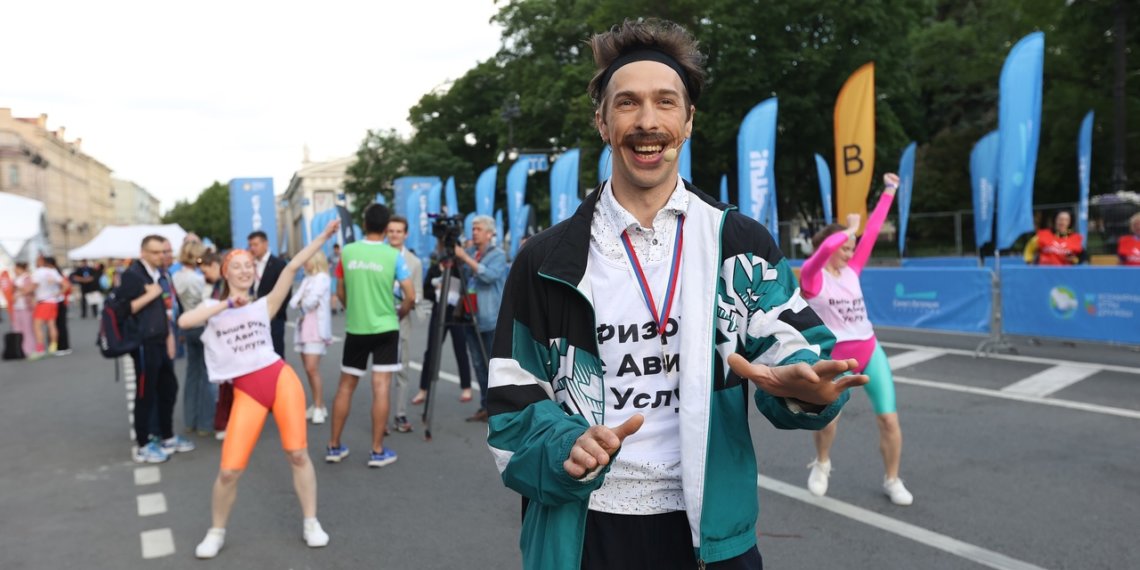 Физрук с сайта по размещению объявлений разбудил Санкт-Петербург