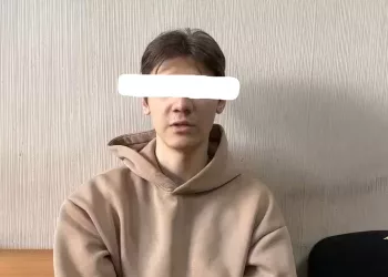 Не хотел делиться: мошенник из Новосибирска обокрал пенсионерку и обманул своих подельников