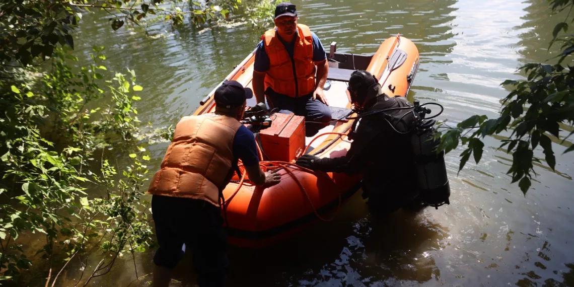 Из Оби вытащили тело утонувшего студента