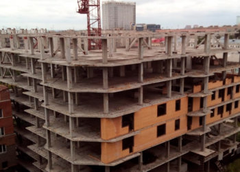 Прокуратура заинтересовалась экстремальными прогулками детей в долгострое Новосибирска