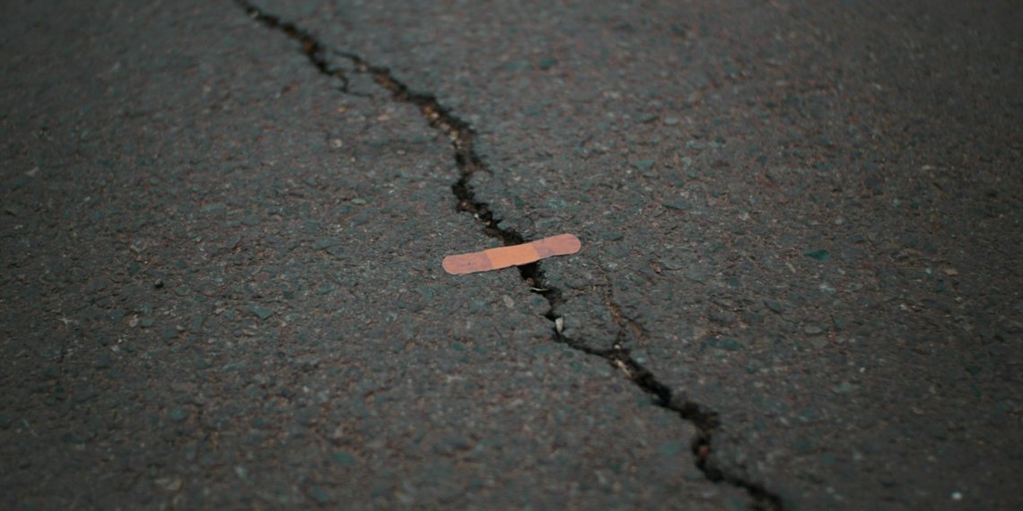 Прокуратура обратила внимание на ужасное содержание дорог на Писарева в Новосибирске