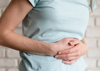 Врач назвал причины рака толстой кишки у молодых