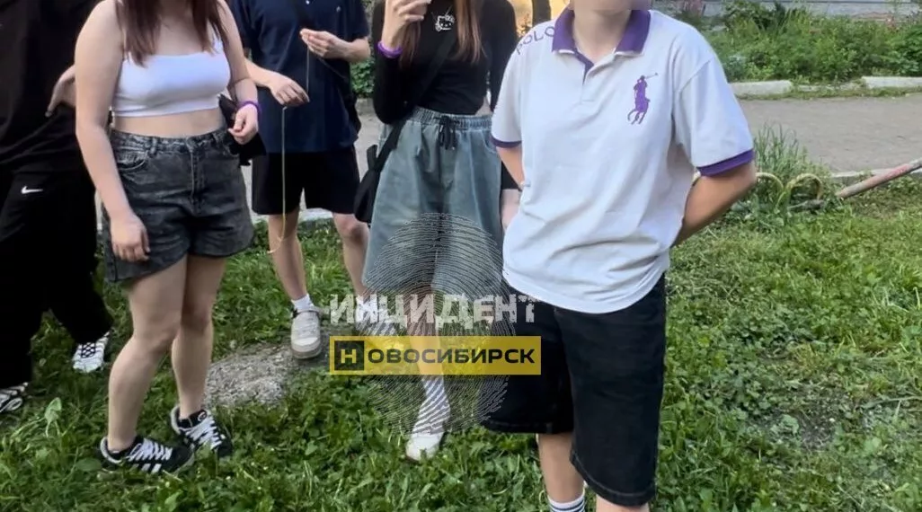 Отцы и дети: новосибирцы устроили разборку с подростками из-за детской площадки