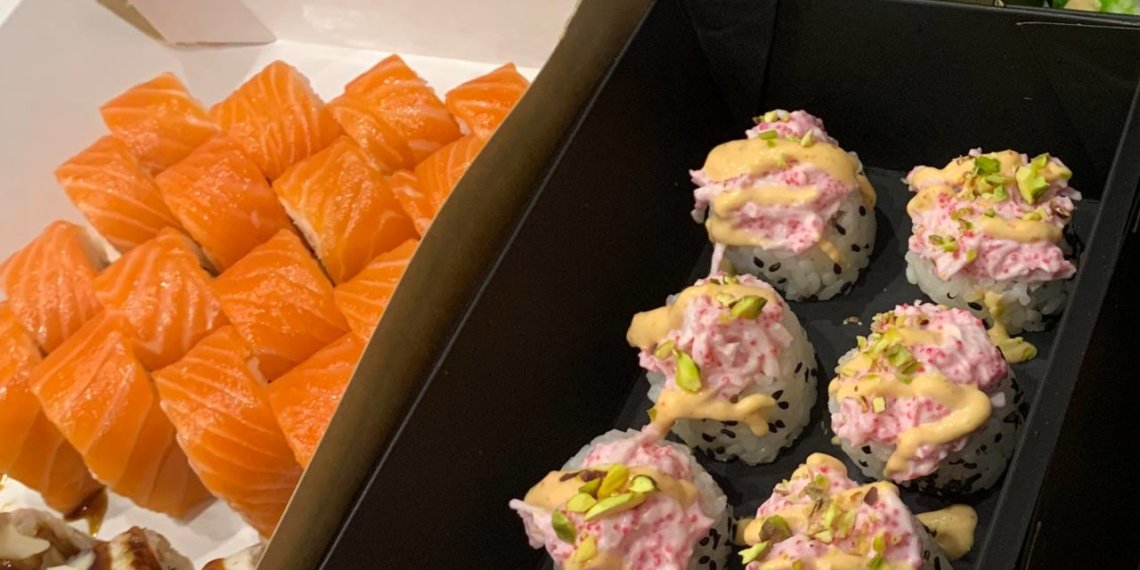 На доставку суши завели дело из-за рекламы в Новосибирске