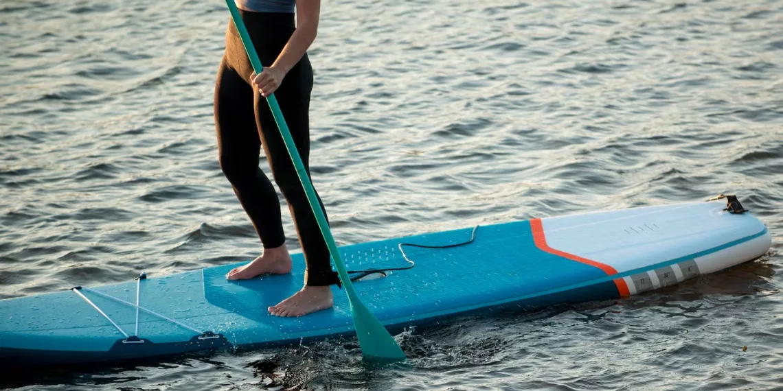 В Новосибирской области четверых сапбордистов унесло течением