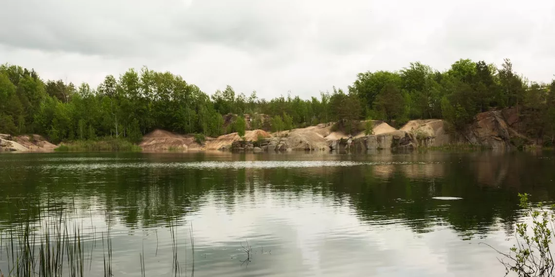 Пошла купаться с одноклассниками: по Новосибирском утонула 13-летняя девочка