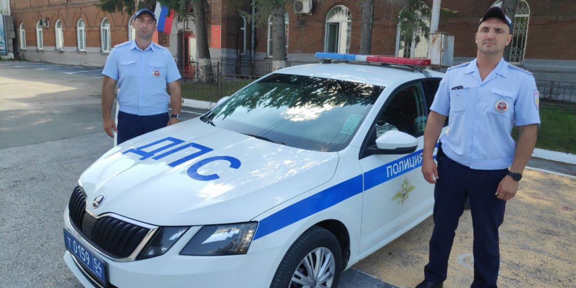 Дорожные правоохранители спасли новосибирца с изодранной стеклом рукой