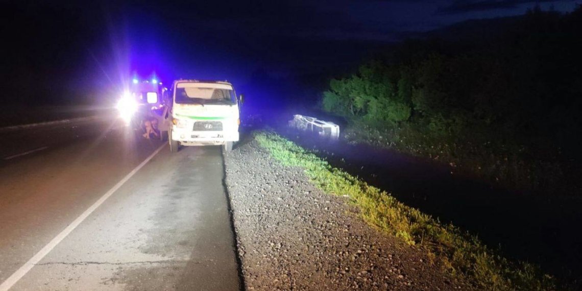 Под Новосибирском четыре человека скончались после ДТП легковушки с эвакуатором