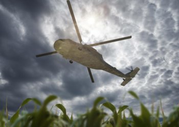 В Якутии пропал вертолет Robinson