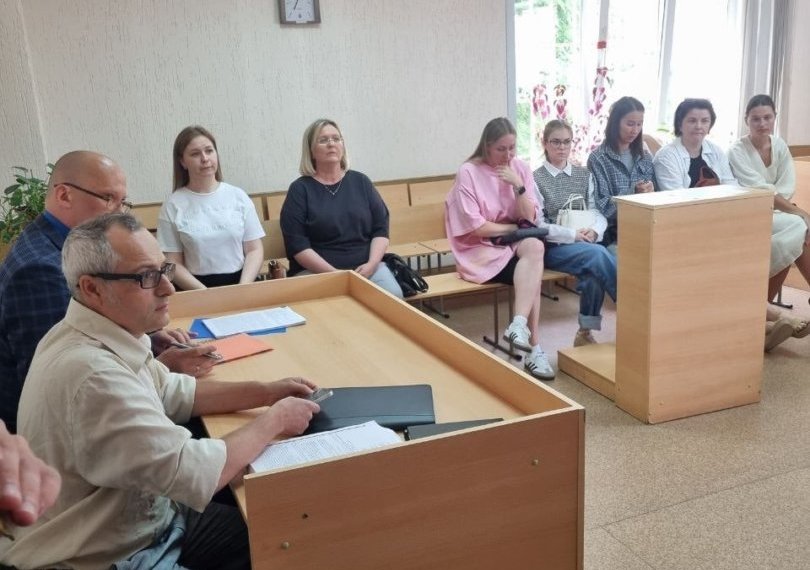 За издевательства над 10 детьми судят двух воспитательниц в Новосибирске