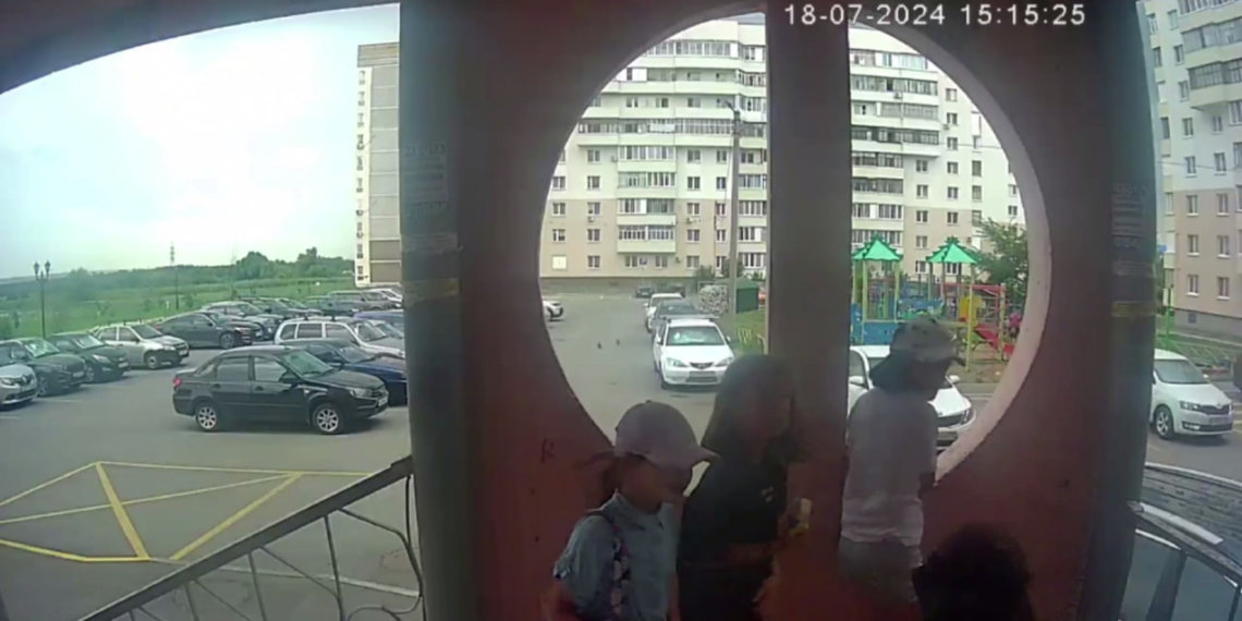 Мужчина выстрелил в детей у подъезда в Уфе