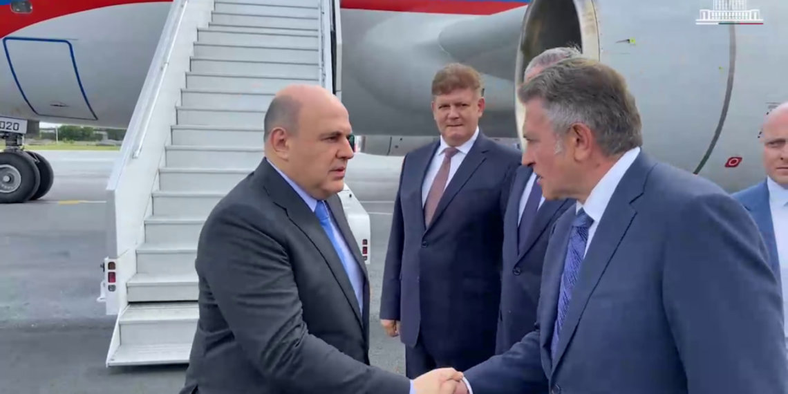 Появилось видео прибытия Михаила Мишустина в Новосибирск