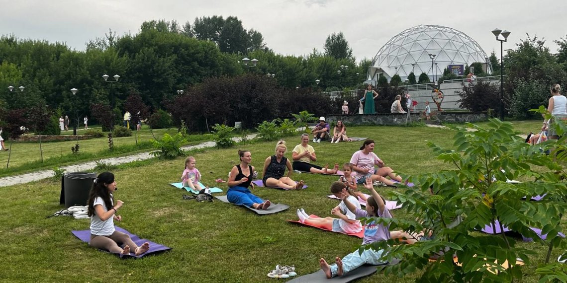 Массовый запуск воздушных змеев состоялся в Новосибирске